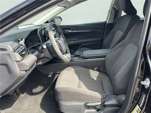 Used 2025 Toyota Camry LE image 20