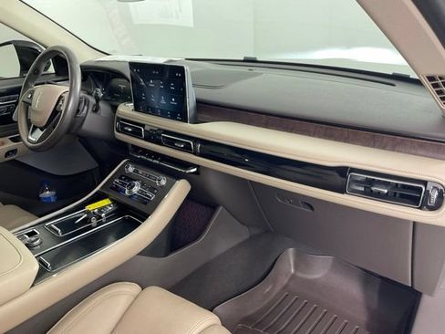Used 2020 Lincoln Aviator Reserve w/ Equipment Group 201A RWD image 31