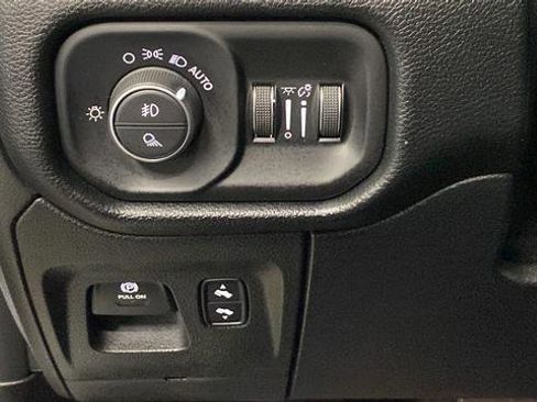 Used 2021 RAM 1500 Laramie AWD/4WD image 31