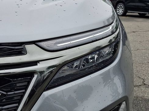 Certified 2023 Chevrolet Equinox RS AWD/4WD image 9