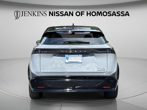 Used 2024 Nissan Ariya AWD image 9
