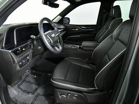 Used 2023 Cadillac Escalade ESV Sport w/ LPO, ONYX Package image 11