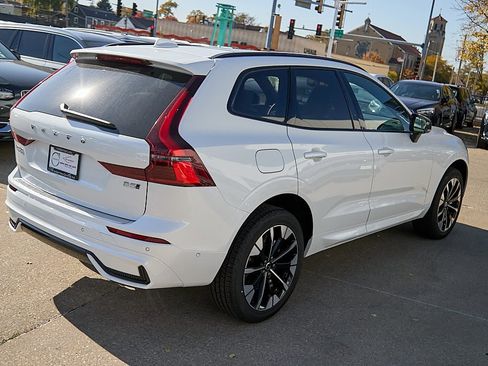 New 2026 Volvo XC60 B5 Plus w/ Protection Package Premier image 9