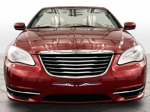 Used 2011 Chrysler 200 Touring image 4