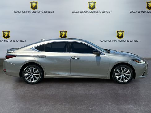 Used 2021 Lexus ES 300h w/ Accessory Package 2 FWD image 6