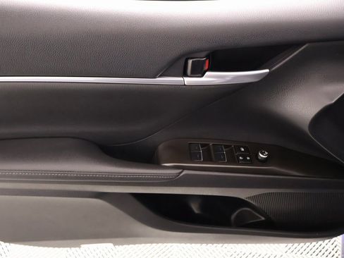 Used 2024 Toyota Camry XLE image 17