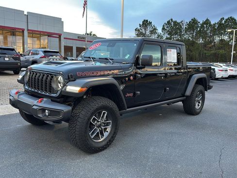 Used 2024 Jeep Gladiator Mojave w/ Technology Group image 2