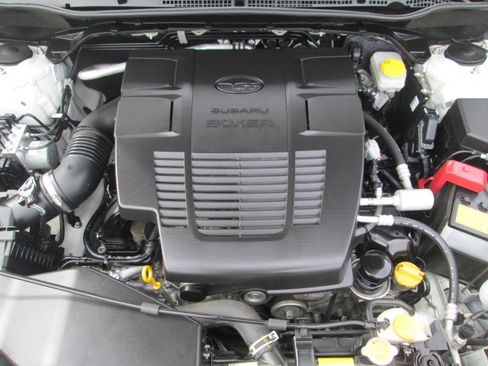 Used 2022 Subaru Forester Premium AWD/4WD image 28
