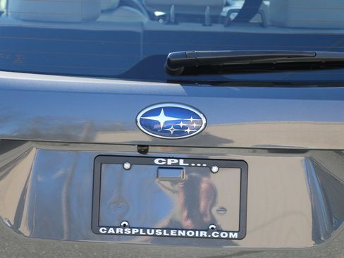 Used 2023 Subaru Forester BASE image 5