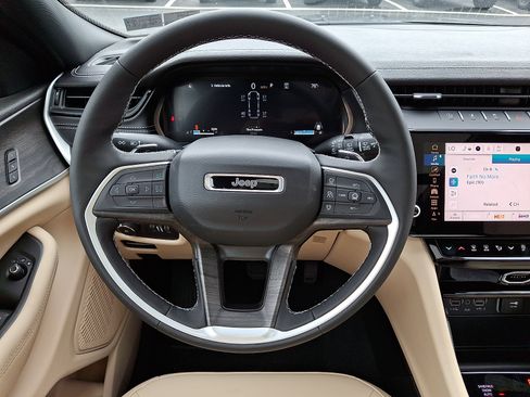 New 2026 Jeep Grand Cherokee L Limited AWD/4WD image 14