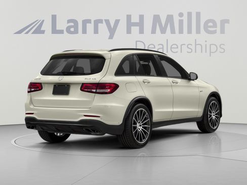 Used 2018 Mercedes-Benz GLC 43 AMG 4MATIC image 2