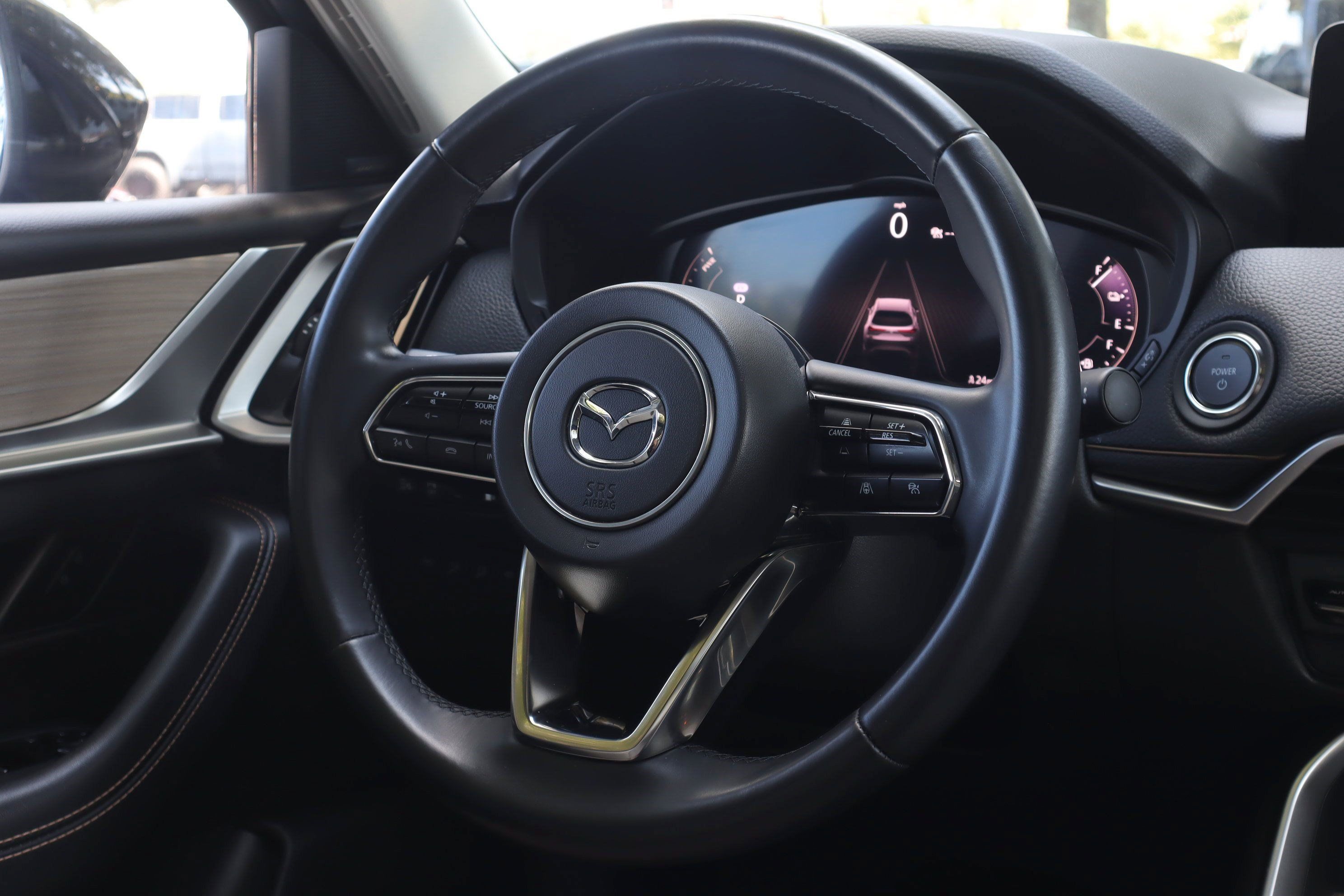Certified 2025 MAZDA CX-70 Plug-In Hybrid w/ Premium Pkg AWD/4WD image 17