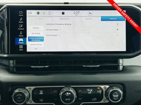 Used 2024 Jeep Wrangler Willys image 7