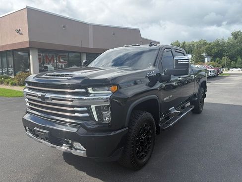 Used 2022 Chevrolet Silverado 2500 High Country w/ Z71 Off-Road Package AWD/4WD image 1