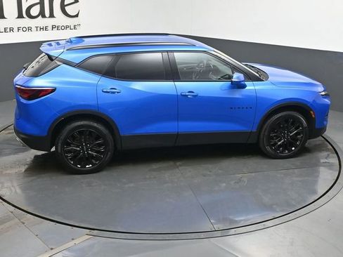 Used 2024 Chevrolet Blazer LT w/ LPO, Black Grille Bar Package image 38