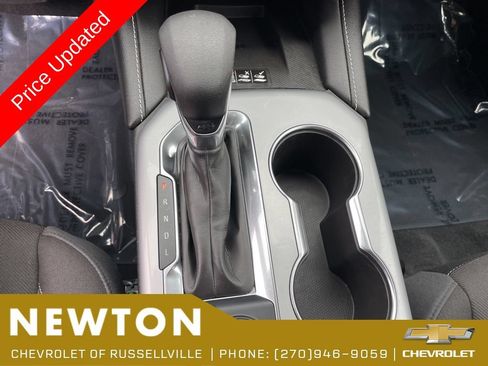Used 2024 Chevrolet Blazer LT w/ Convenience Package FWD image 11