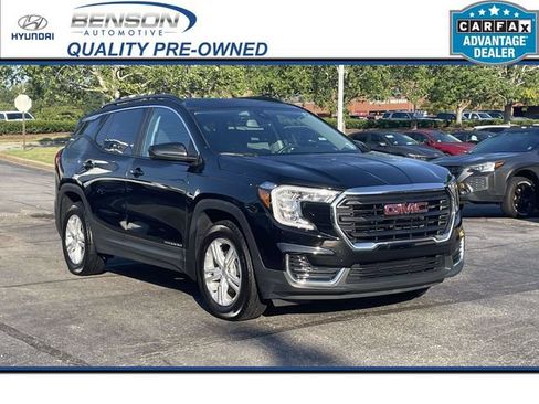 Used 2024 GMC Terrain SLE w/ Driver Convenience Package FWD image 1