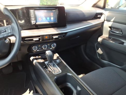 Certified 2025 Nissan Kicks S AWD/4WD image 15