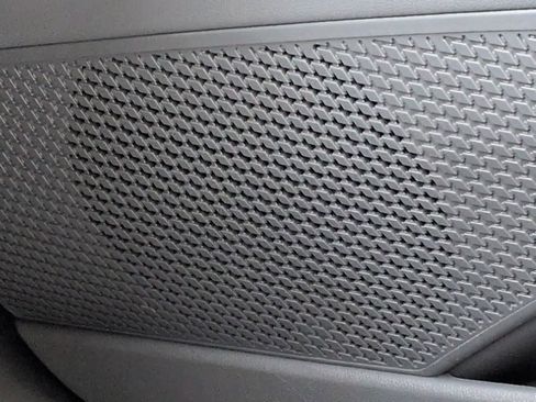 Used 2023 Hyundai Elantra SEL w/ Convenience Package image 31