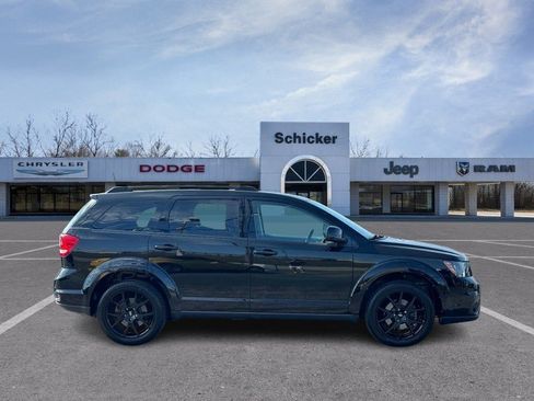 Used 2019 Dodge Journey GT w/ Blacktop Package AWD/4WD image 2