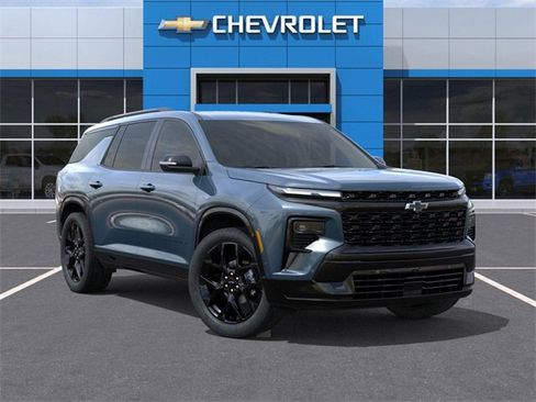 New 2026 Chevrolet Traverse RS w/ LPO, Floor Liner Package image 7