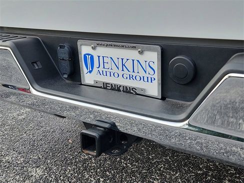 Used 2024 GMC Sierra 1500 SLT image 10