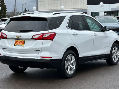 Used 2018 Chevrolet Equinox Premier image 4