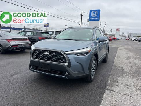 Used 2024 Toyota Corolla Cross XLE w/ Convenience Package image 1