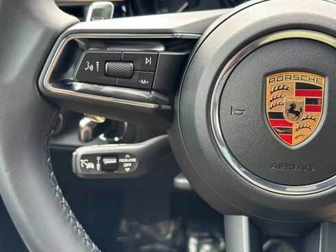 Used 2026 Porsche Macan AWD/4WD image 28