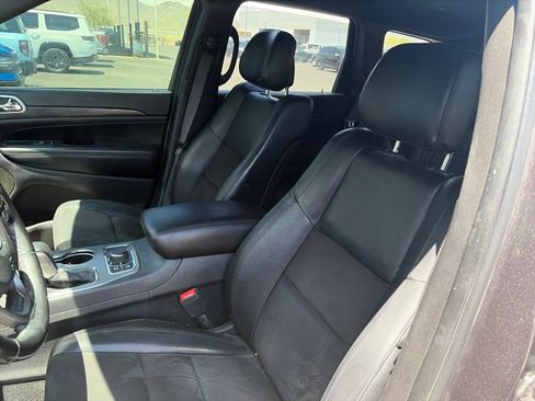 Used 2020 Jeep Grand Cherokee Altitude AWD/4WD image 9