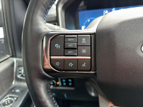 Used 2025 Ford F350 Platinum image 28