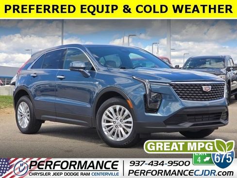 Used 2024 Cadillac XT4 Luxury w/ Cold Weather Package FWD image 1