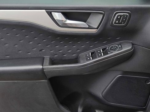 Used 2020 Ford Escape SEL image 20