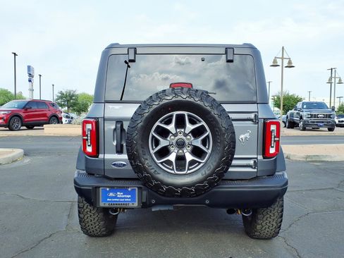 Certified 2025 Ford Bronco Badlands AWD/4WD image 5
