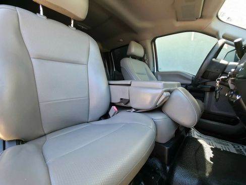 Used 2018 Ford F250 XL w/ Power Equipment Group AWD/4WD image 16