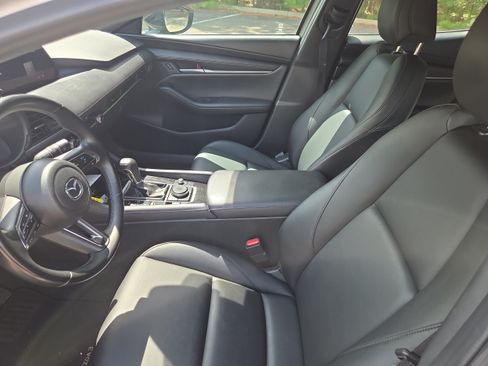Used 2025 MAZDA MAZDA3 s Sport FWD image 9