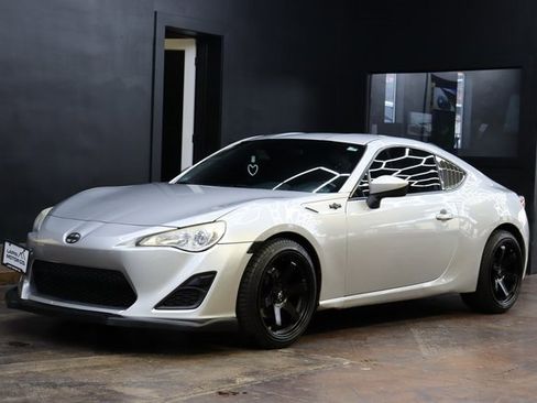 Used 2013 Scion FR-S image 1