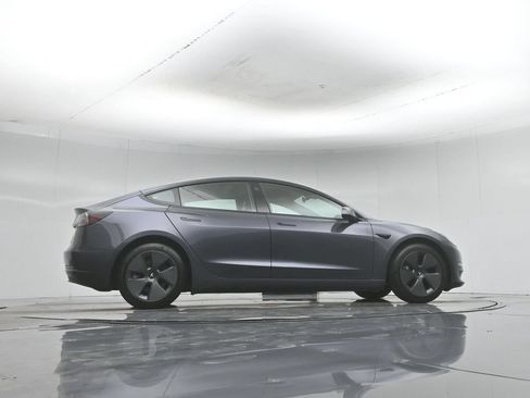 Used 2022 Tesla Model 3 Long Range AWD/4WD image 48