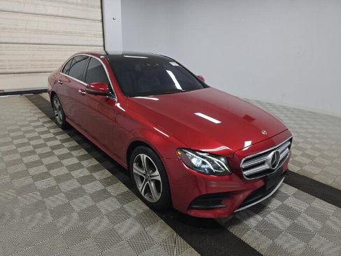 Used 2019 Mercedes-Benz E 300 image 3