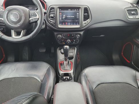 Used 2018 Jeep Compass Trailhawk w/ Navigation Group image 15