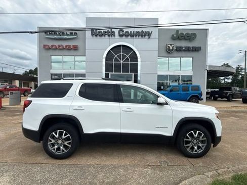 Used 2023 GMC Acadia SLT FWD image 1