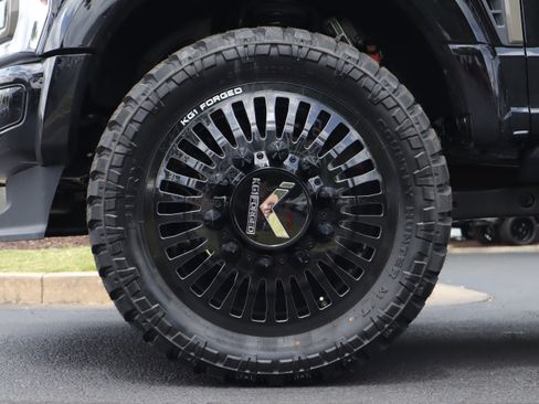 Used 2025 Ford F450 Platinum w/ Platinum Plus Package AWD/4WD image 6