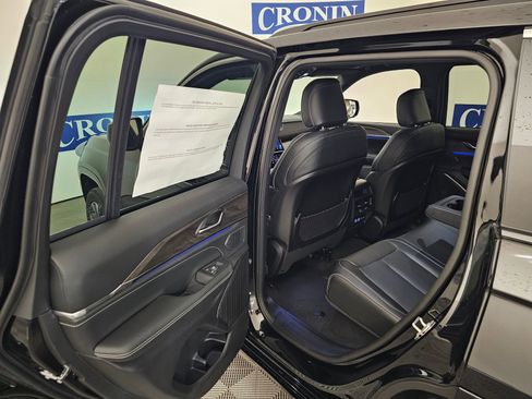 New 2025 Jeep Grand Cherokee Overland image 43