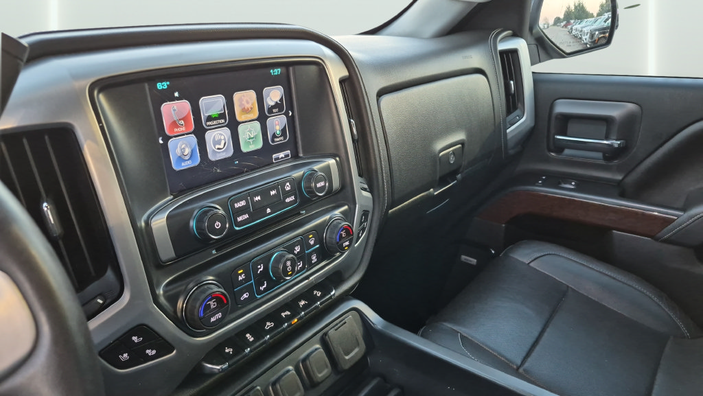 Used 2018 GMC Sierra 1500 SLT AWD/4WD image 16
