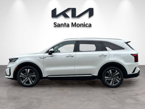 Certified 2023 Kia Sorento EX AWD/4WD image 3