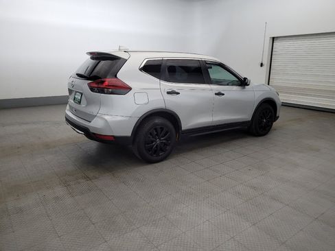 Used 2018 Nissan Rogue S image 10