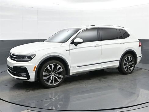 Used 2020 Volkswagen Tiguan SEL Premium R-Line image 4