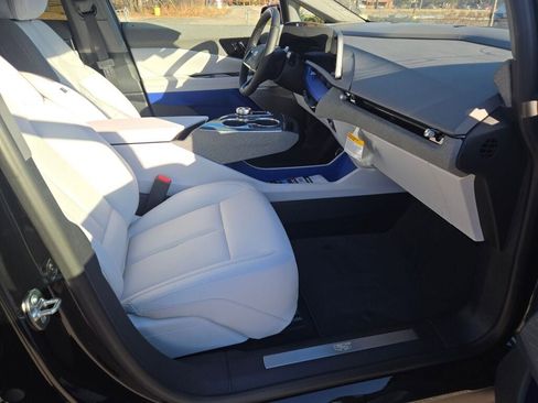 New 2026 Cadillac Optiq Luxury 1 image 6