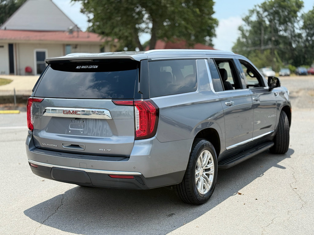 Used 2021 GMC Yukon XL SLT w/ SLT Luxury Plus Package AWD/4WD image 7