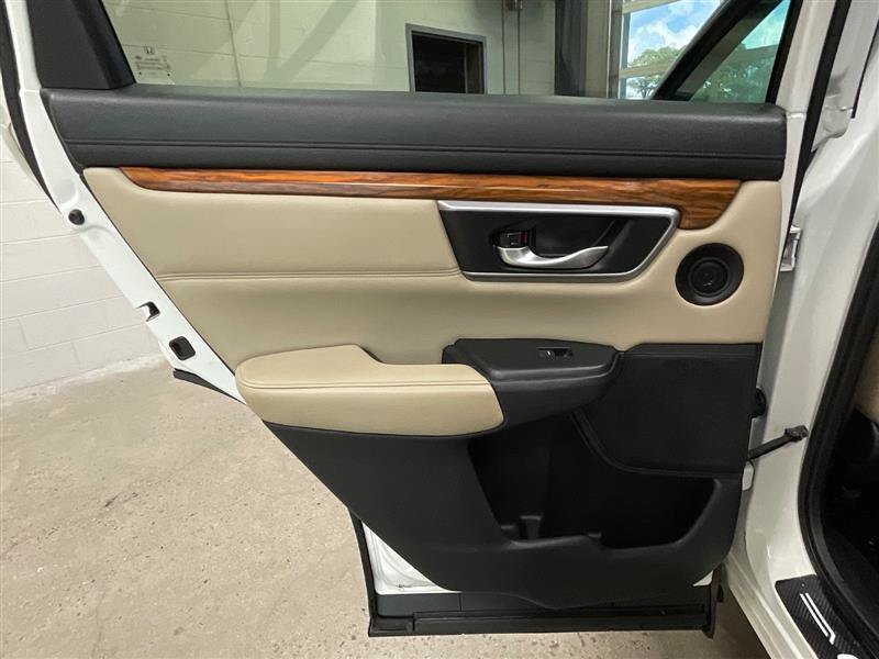 Used 2017 Honda CR-V Touring image 25